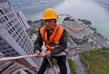 高空外墻吊繩作業的注意事項